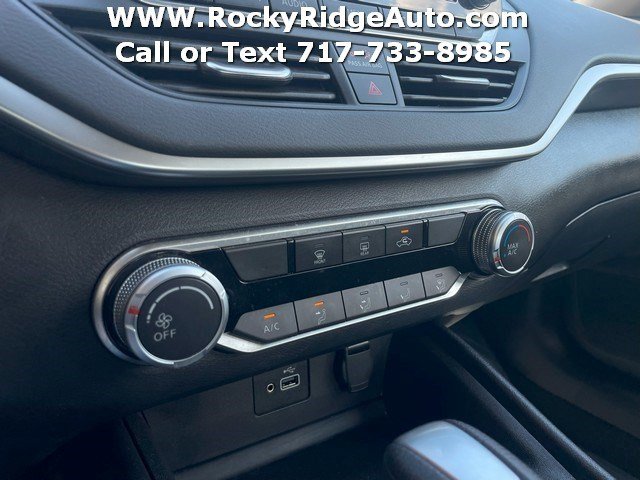 Used 2022 Nissan Altima 2.5 S FWD image 18