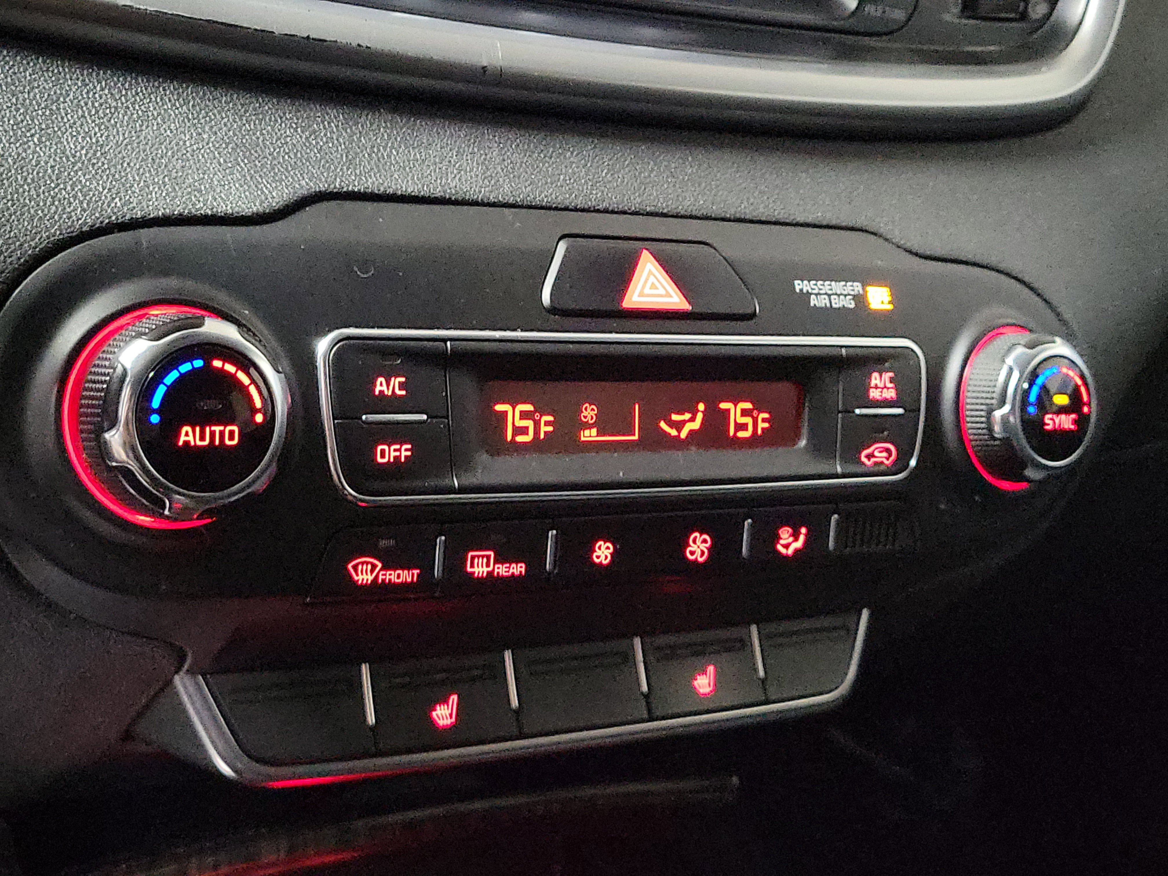 Used 2019 Kia Sorento EX image 28