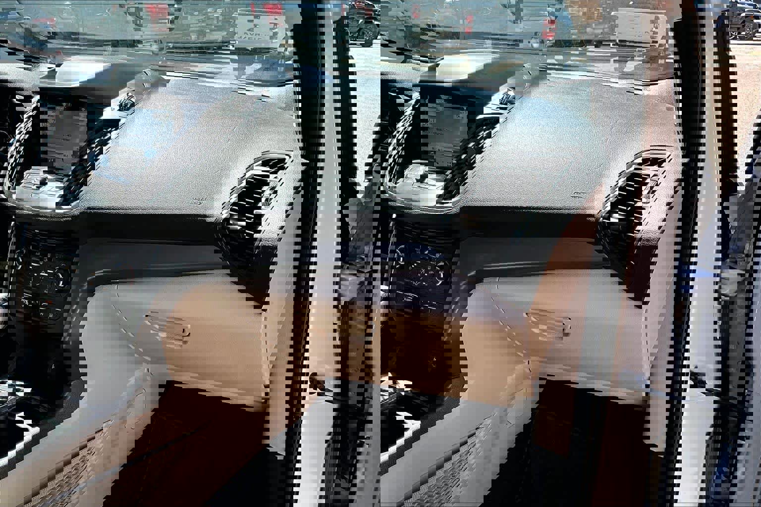 Certified 2019 Ford Escape SE image 19