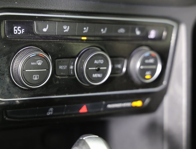 Used 2023 Volkswagen Atlas SEL R-Line image 17