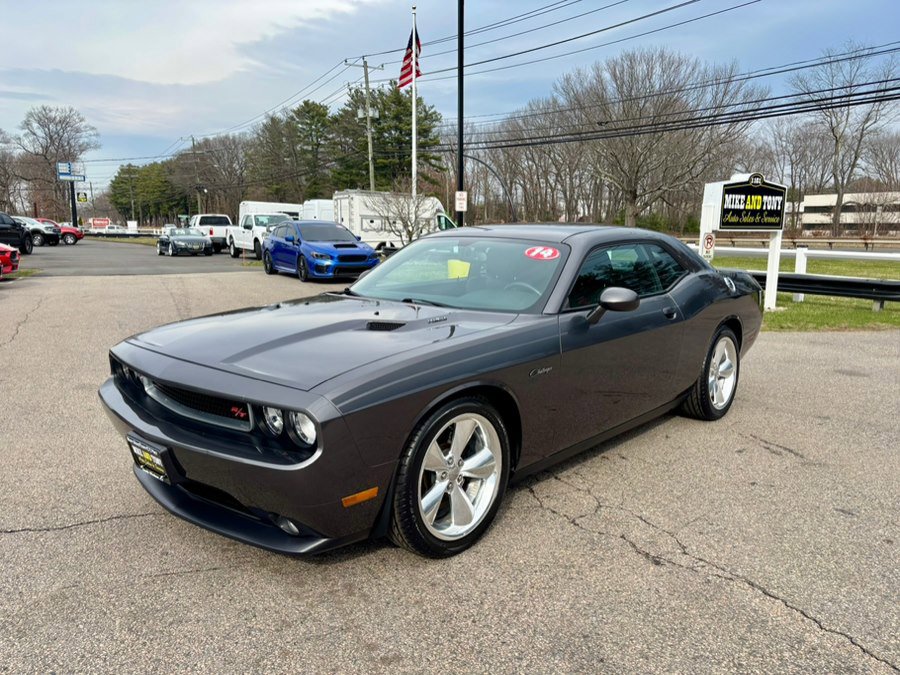 Used 2014 Dodge Challenger R/T image 1