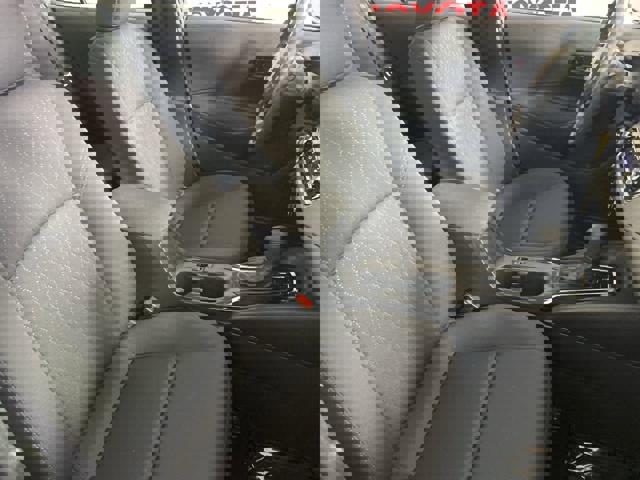 Used 2024 Toyota Corolla LE image 25
