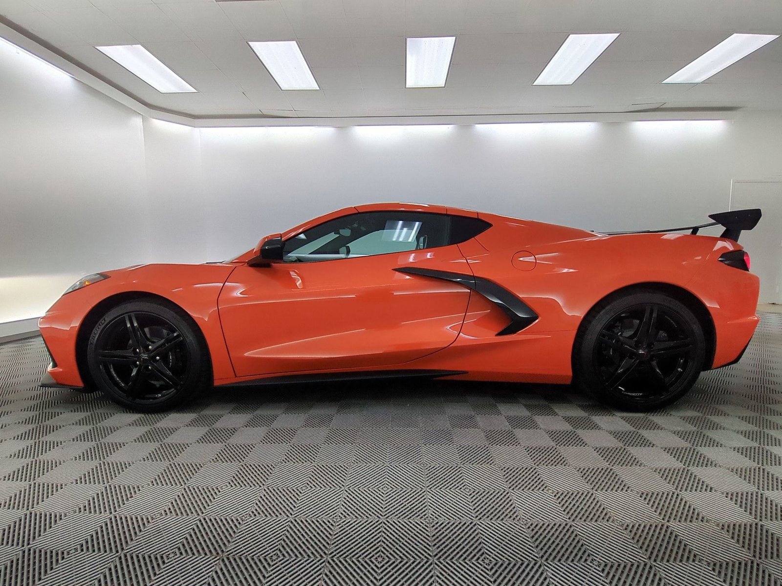 Used 2026 Chevrolet Corvette Stingray Preferred Cpe w/ 2LT image 2