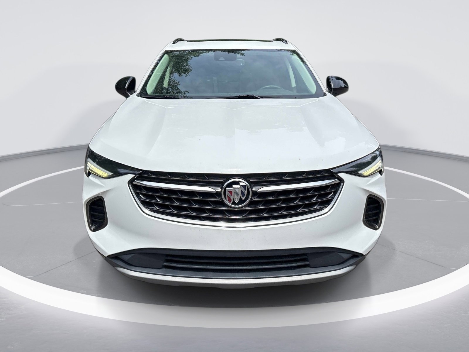 Certified 2022 Buick Envision Essence w/ Sport Touring Package FWD image 2