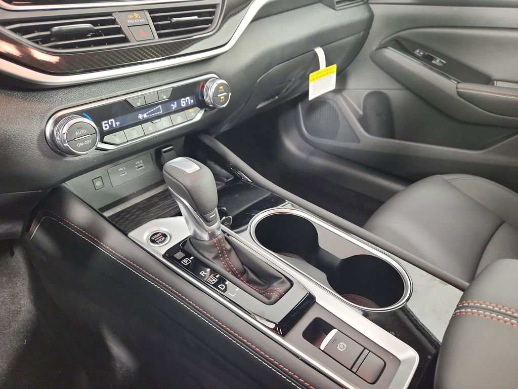 New 2025 Nissan Altima 2.5 SR w/ SR Premium Package AWD/4WD image 22