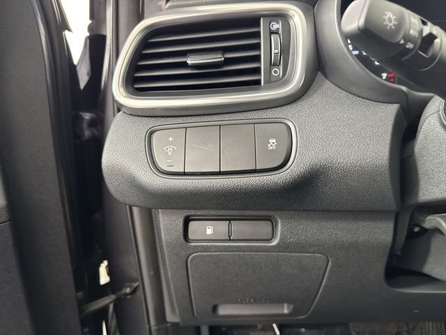 Used 2017 Kia Sorento EX image 13