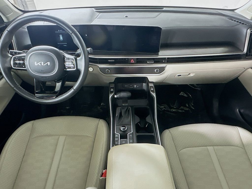 Used 2024 Kia Sorento S w/ Panoramic Sunroof Package image 16