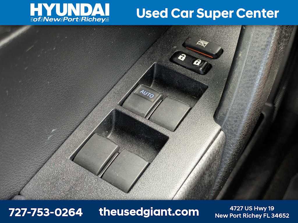 Used 2016 Toyota Corolla S image 24