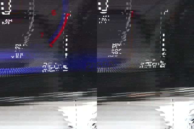 Used 2025 Chevrolet Trax LT image 10