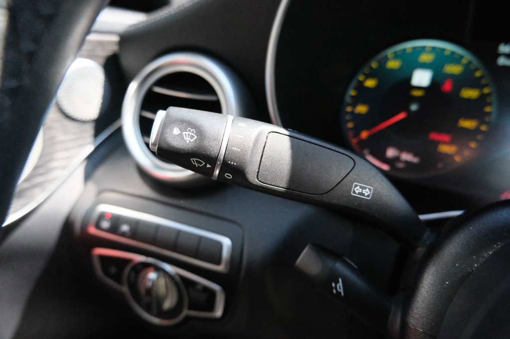 Used 2022 Mercedes-Benz C 300 Coupe image 38