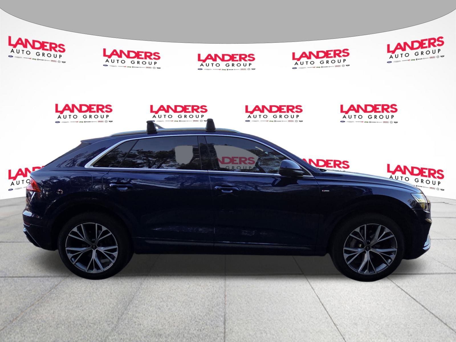 Used 2021 Audi Q8 Prestige w/ Prestige Package image 2
