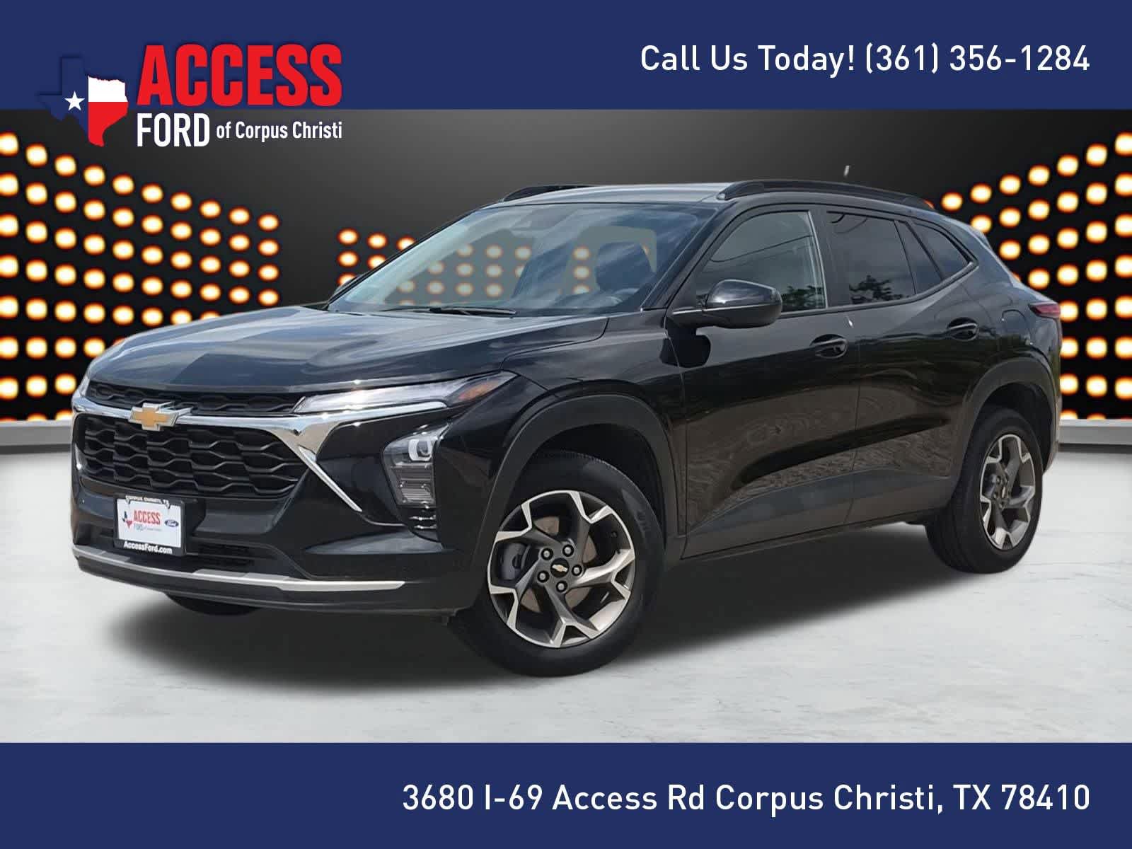 Used 2025 Chevrolet Trax LT FWD image 1