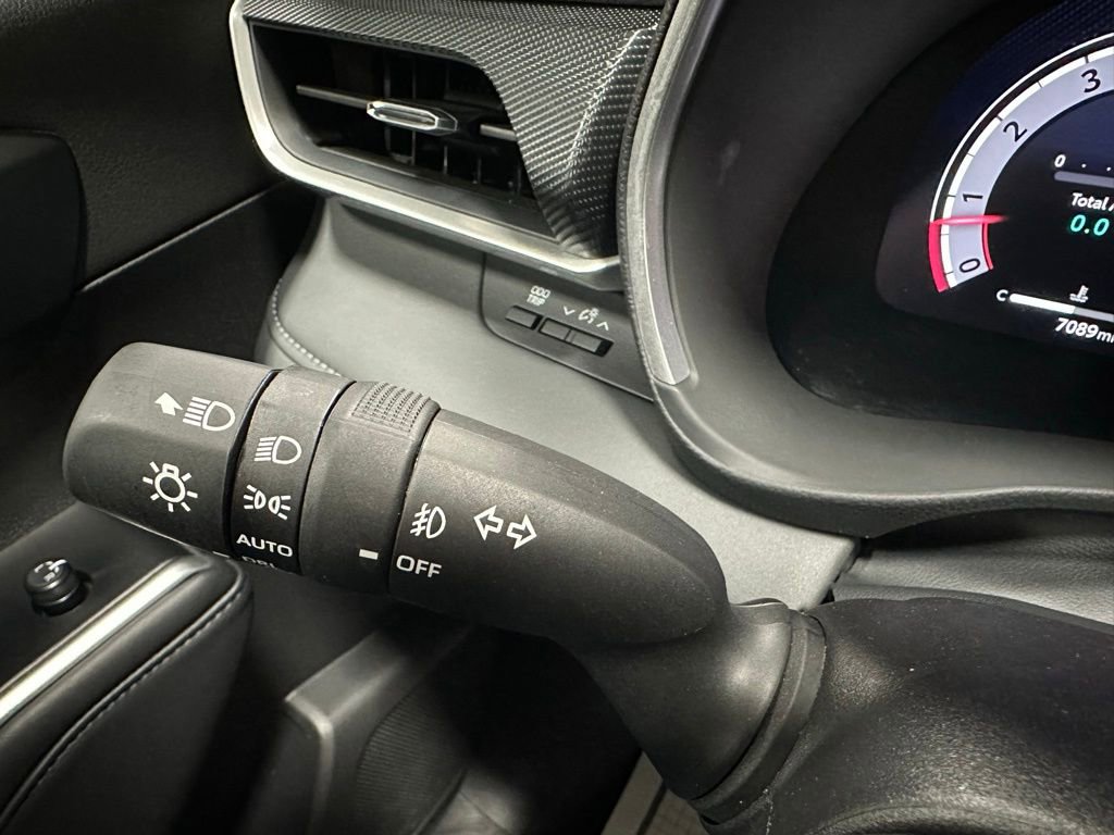 Used 2025 Toyota Highlander XSE image 21