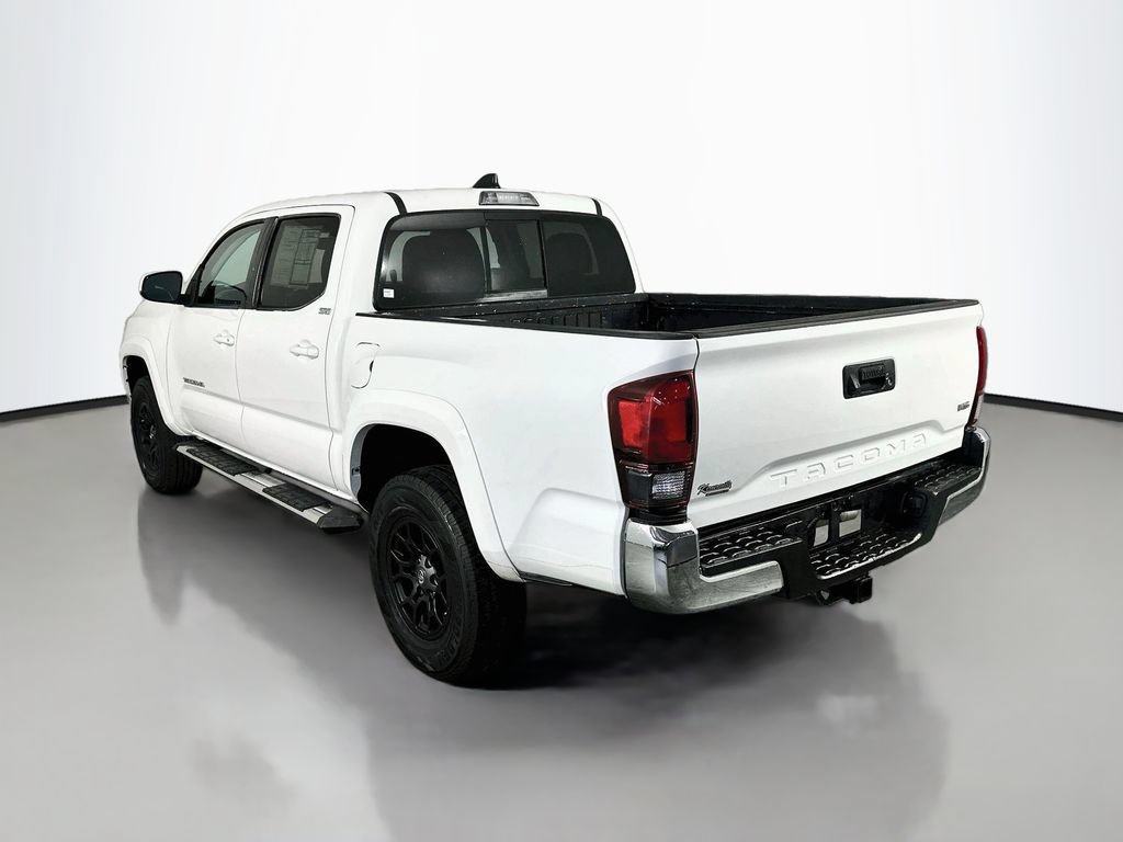 Used 2020 Toyota Tacoma SR5 RWD image 5