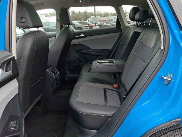 Used 2023 Volkswagen Taos SE image 14