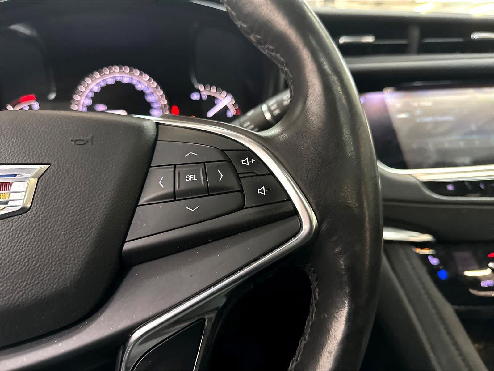 Used 2018 Cadillac XT5 Premium Luxury FWD image 21