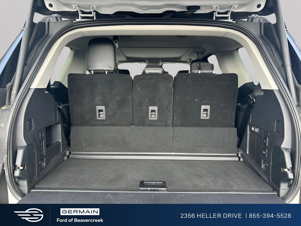 Certified 2025 Ford Expedition Platinum image 21