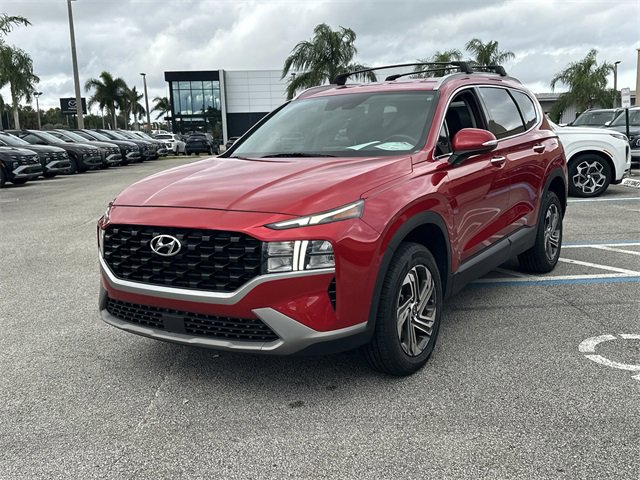 Used 2023 Hyundai Santa Fe SEL image 2