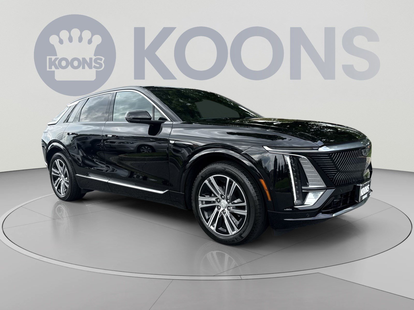 Used 2024 Cadillac Lyriq Luxury w/ LPO, Floor Liner Package AWD/4WD image 10