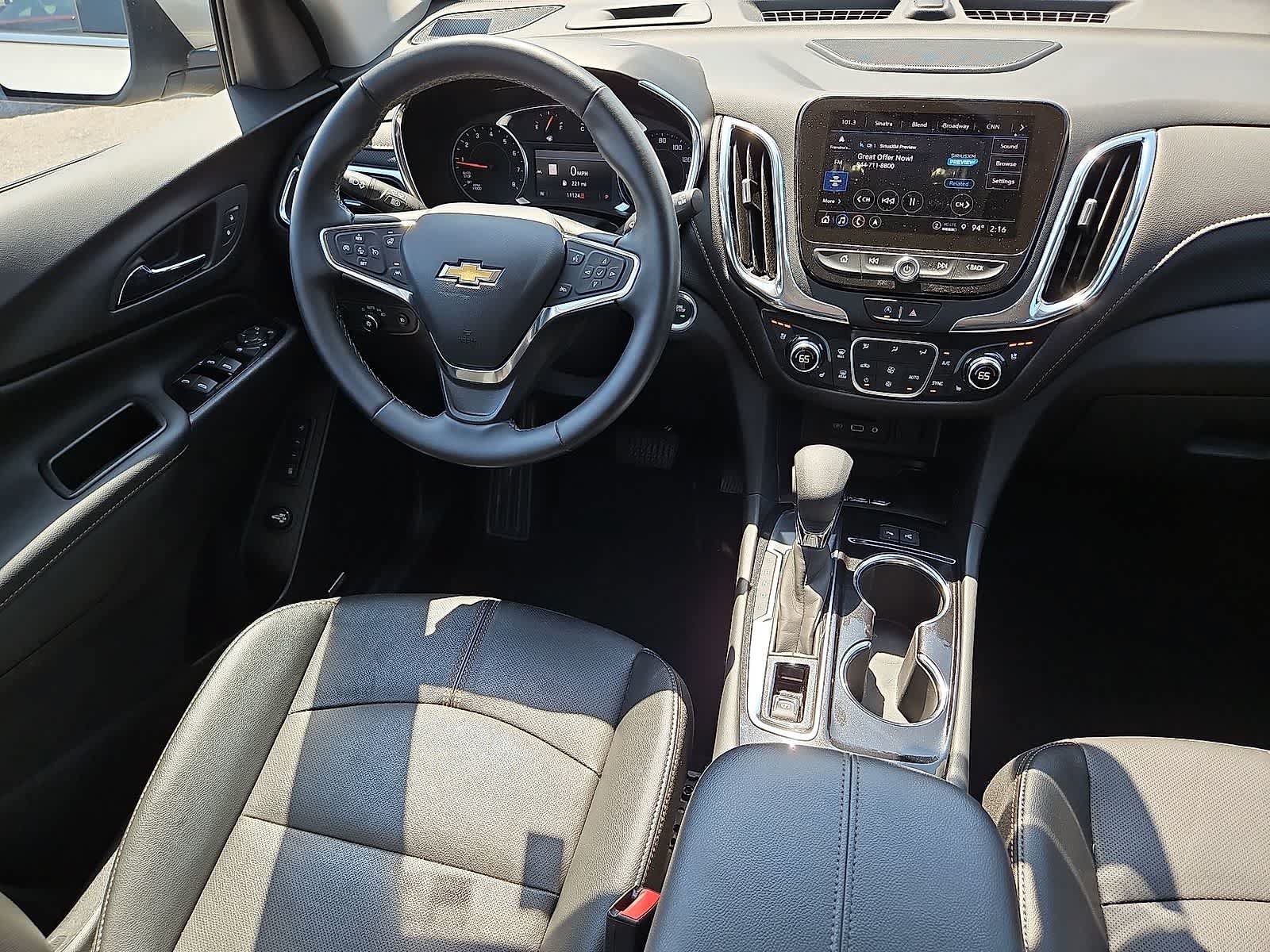 Used 2024 Chevrolet Equinox Premier FWD image 10