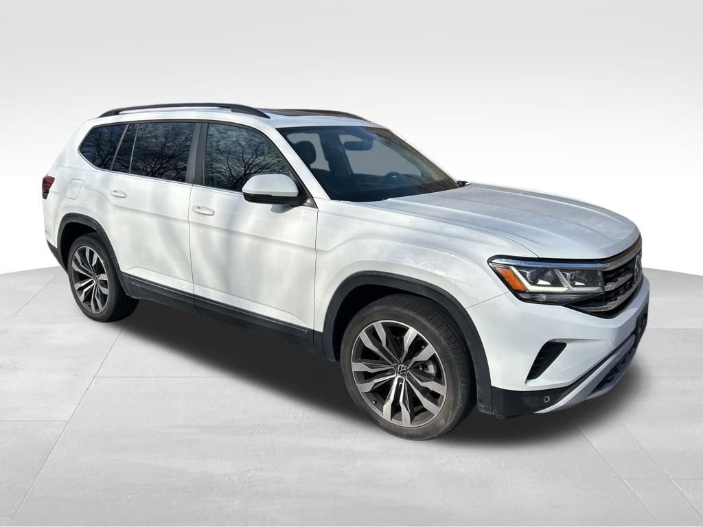 Used 2022 Volkswagen Atlas SE w/ Panoramic Sunroof Package image 12