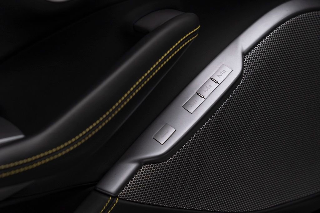 Used 2019 Ferrari Portofino image 19