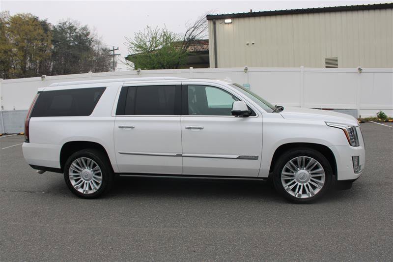 Used 2017 Cadillac Escalade ESV Platinum image 8