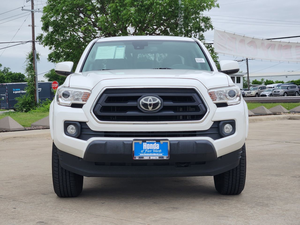 Used 2021 Toyota Tacoma SR5 RWD image 2