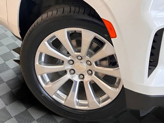 Used 2021 Chevrolet Tahoe High Country w/ Premium Package AWD/4WD image 35