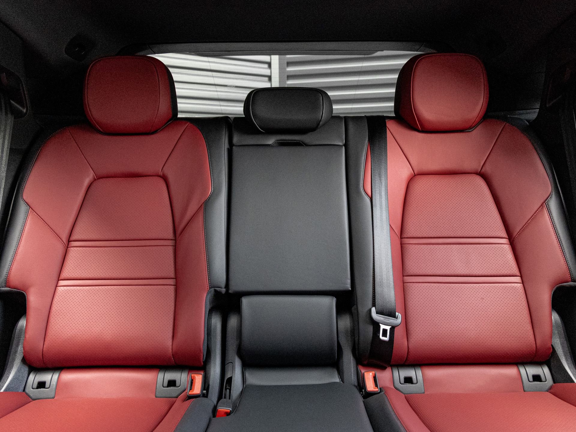 New 2026 Porsche Cayenne E-Hybrid Coupe image 28