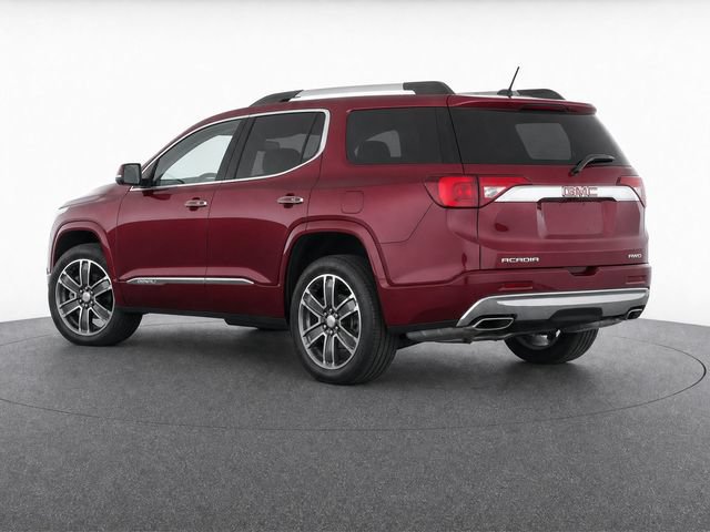 Used 2018 GMC Acadia Denali w/ Technology Package AWD/4WD image 3