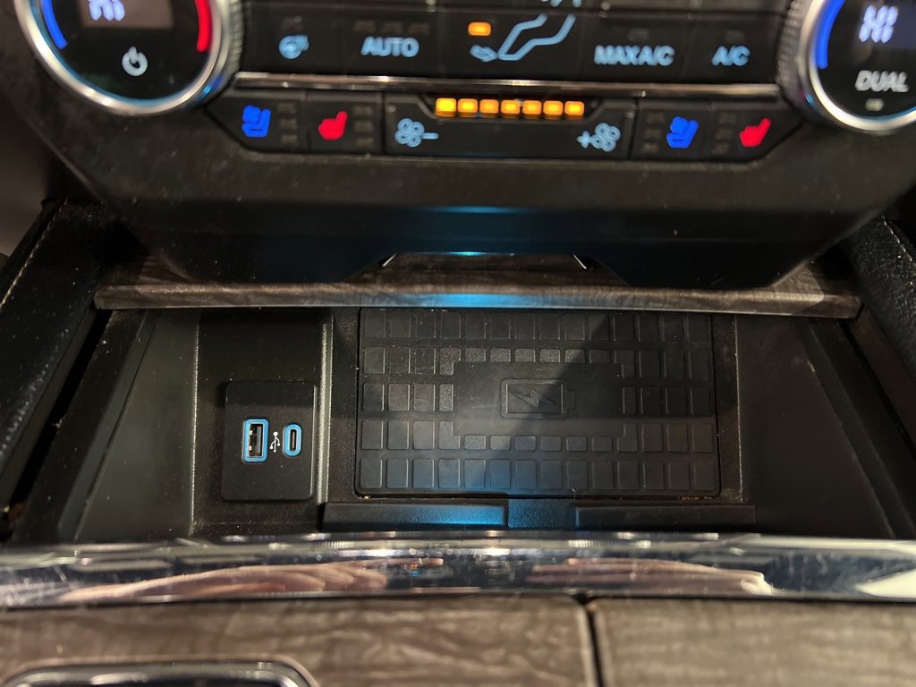 Certified 2020 Ford Expedition Limited w/ Special Edition Package image 15