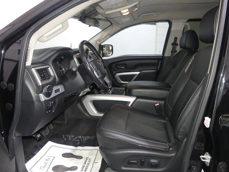 Used 2019 Nissan Titan PRO-4X image 19