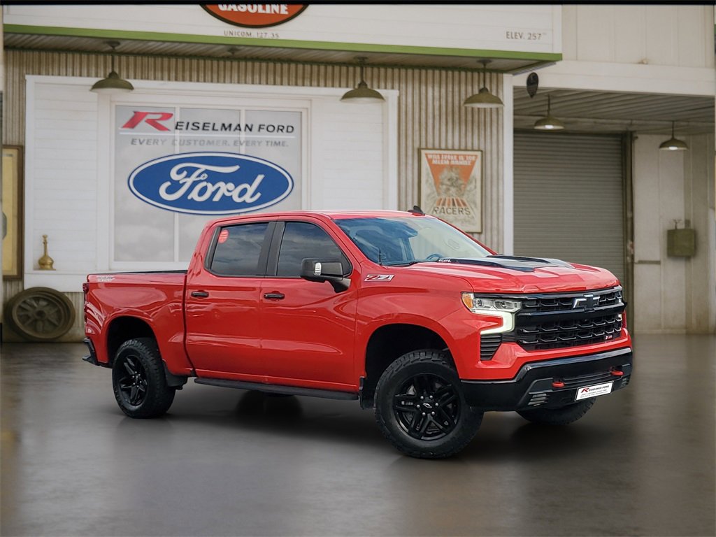 Used 2022 Chevrolet Silverado 1500 LT Trail Boss w/ LT Trail Boss Premium Package image 1