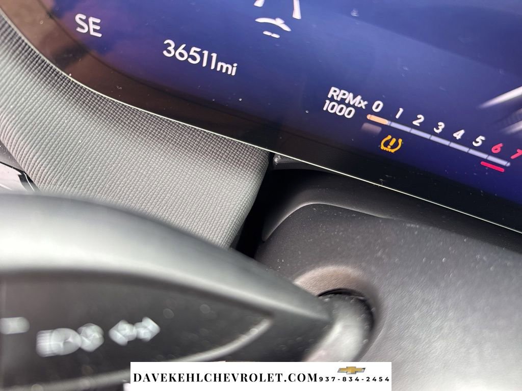 Used 2025 Buick Enclave Preferred w/ Power Package image 42