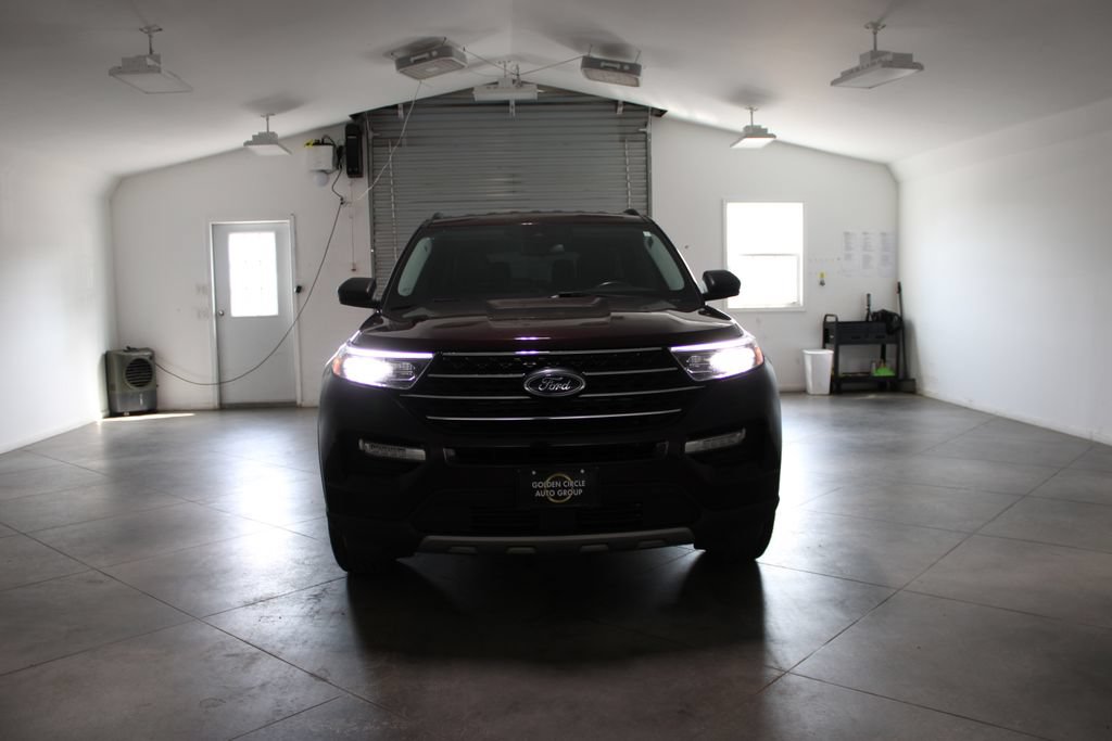Used 2023 Ford Explorer XLT w/ Equipment Group 202A AWD/4WD image 53
