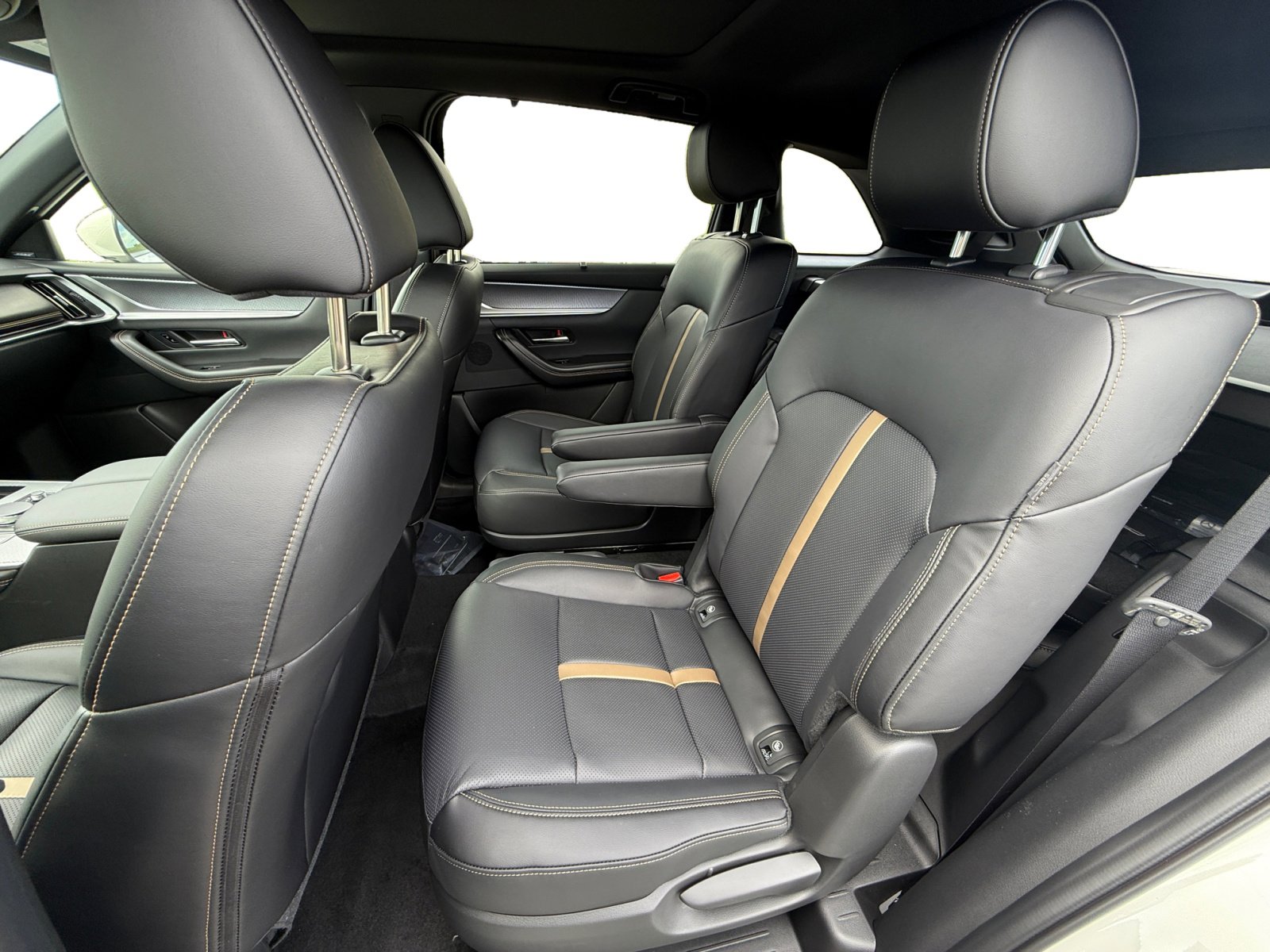 New 2025 MAZDA CX-90 3.3 Turbo w/ Premium Plus Pkg image 16