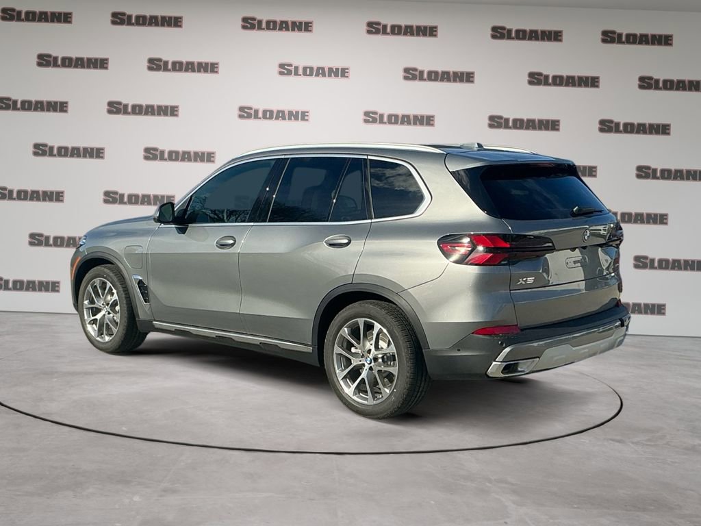 New 2026 BMW X5 xDrive50e AWD/4WD image 3