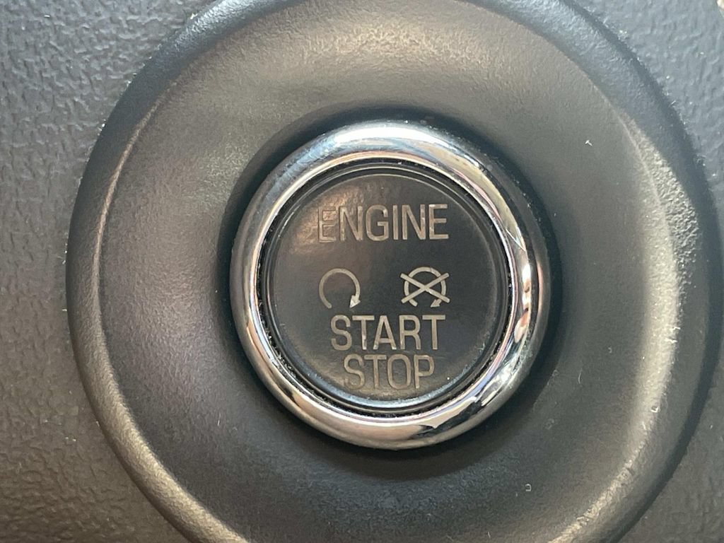 Used 2019 Lincoln MKT AWD image 24