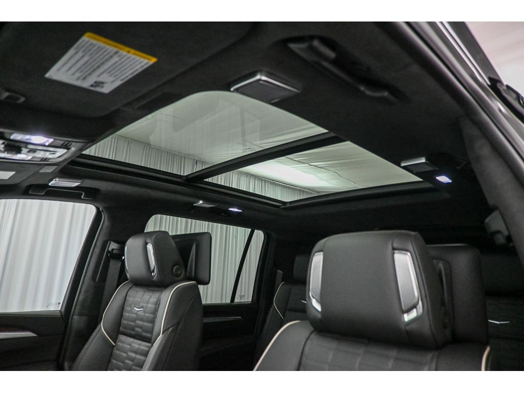 New 2026 Cadillac Escalade ESV Platinum Sport w/ LPO, ONYX Package AWD/4WD image 26
