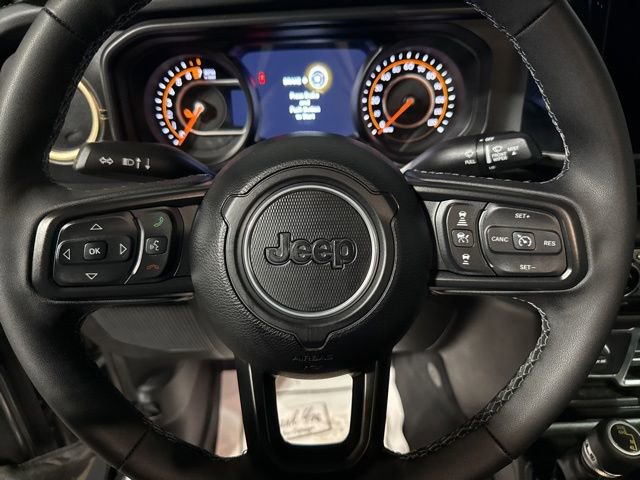 Used 2025 Jeep Gladiator Sport image 8