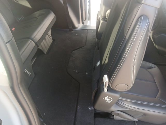 New 2026 Chrysler Pacifica Select image 18