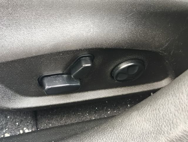 Used 2017 Jeep Renegade Limited w/ Advanced Technology Group image 13