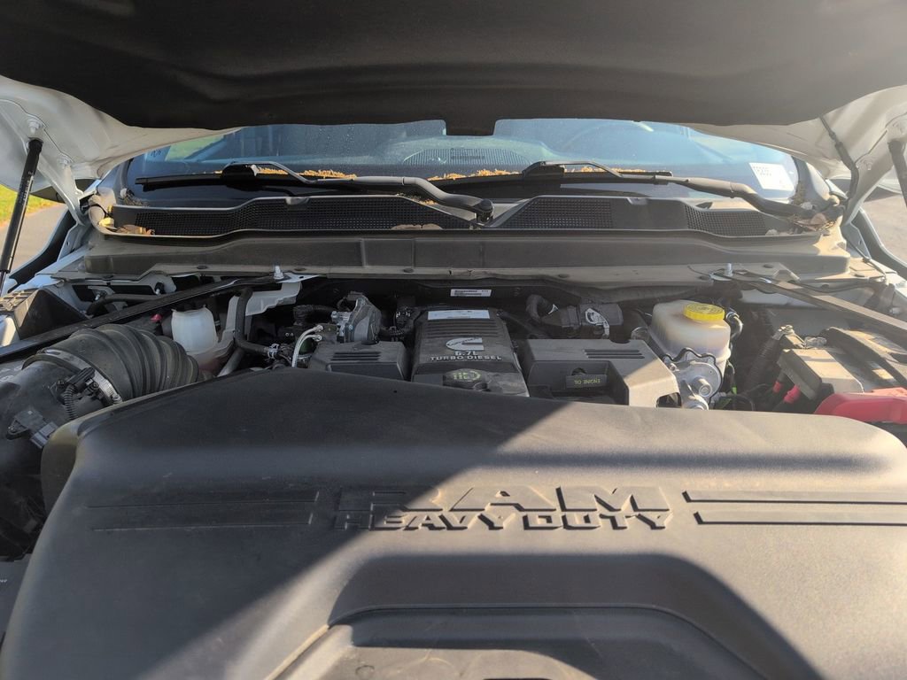 Used 2024 RAM 2500 Tradesman w/ Chrome Appearance Group image 16