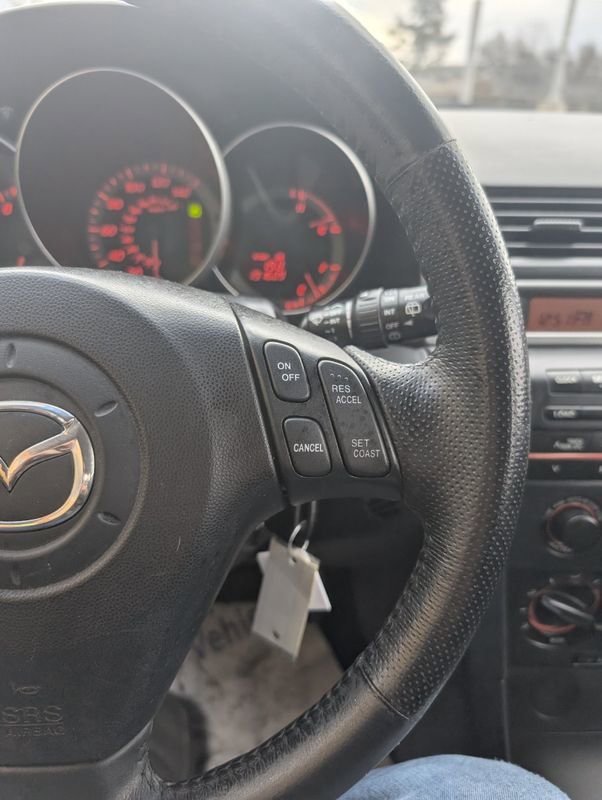 Used 2006 MAZDA MAZDA3 s image 13