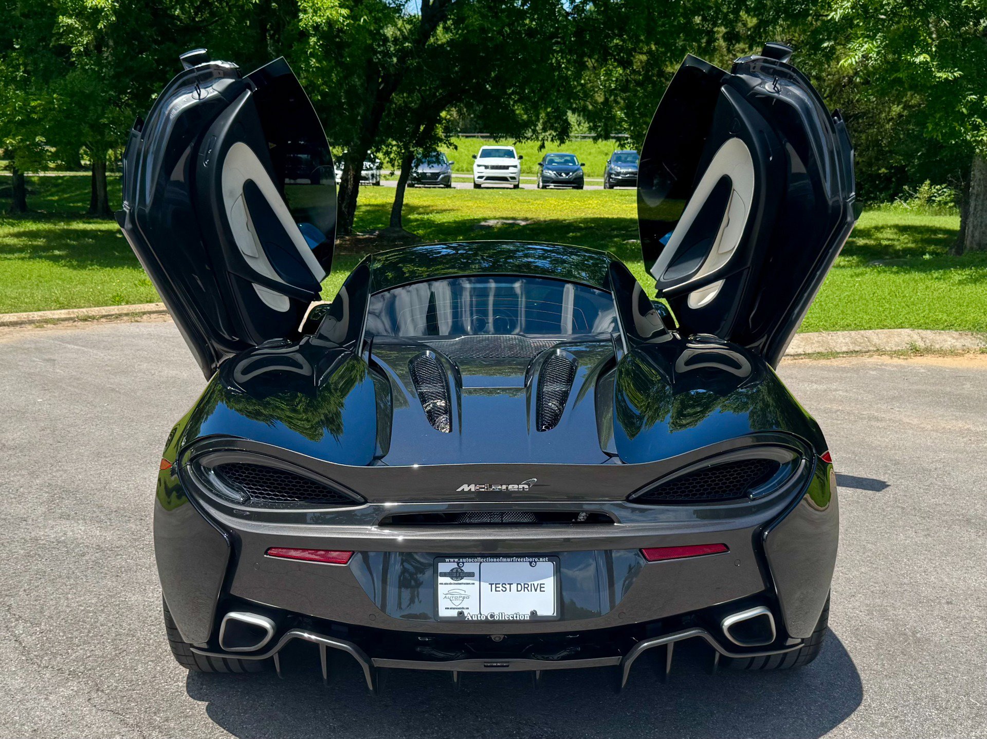 Used 2017 McLaren 570S Coupe image 5