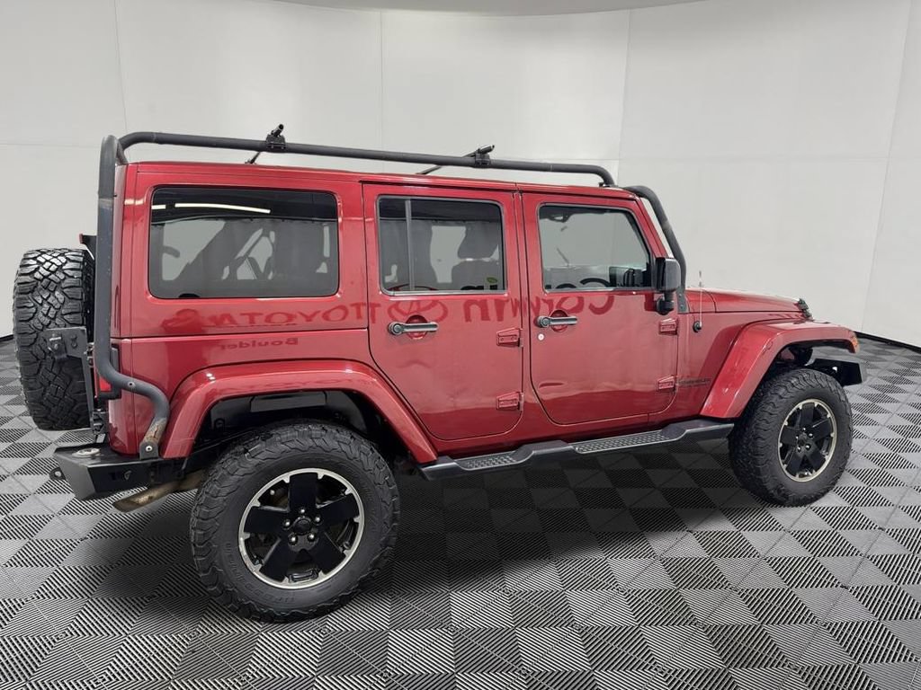 Used 2012 Jeep Wrangler Unlimited Sahara AWD/4WD image 8