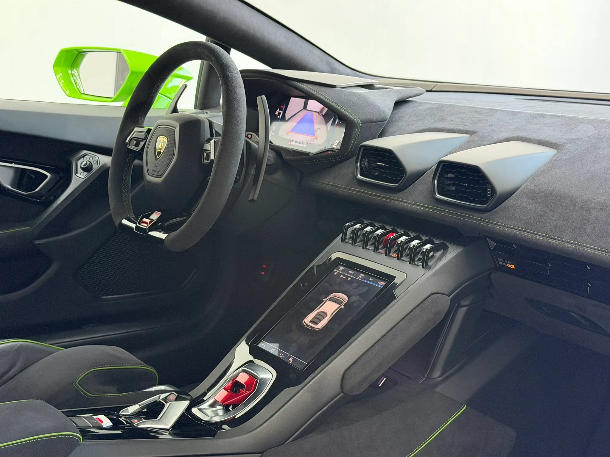 Used 2022 Lamborghini Huracan EVO RWD image 34