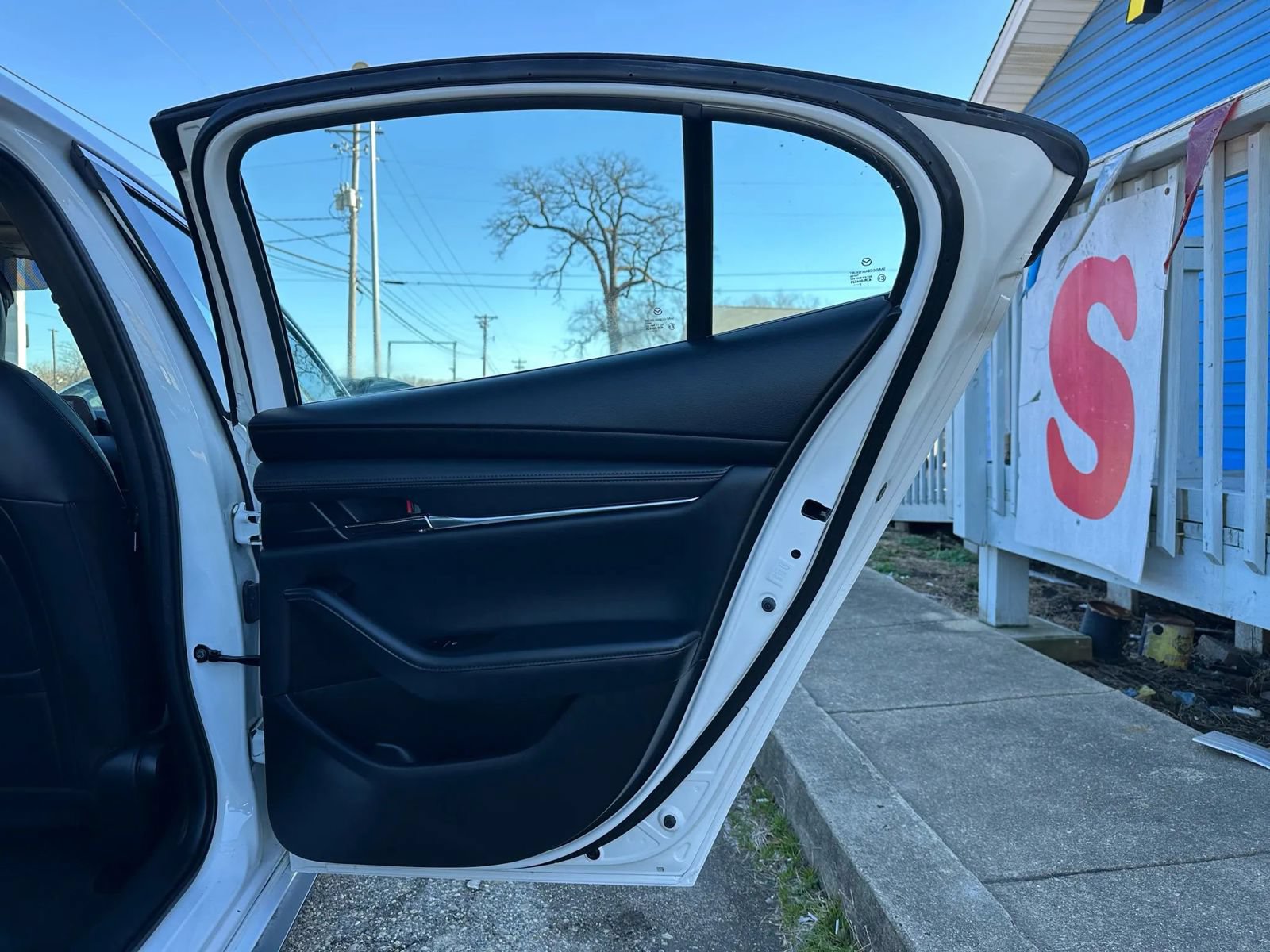 Used 2022 MAZDA MAZDA3 s FWD image 19