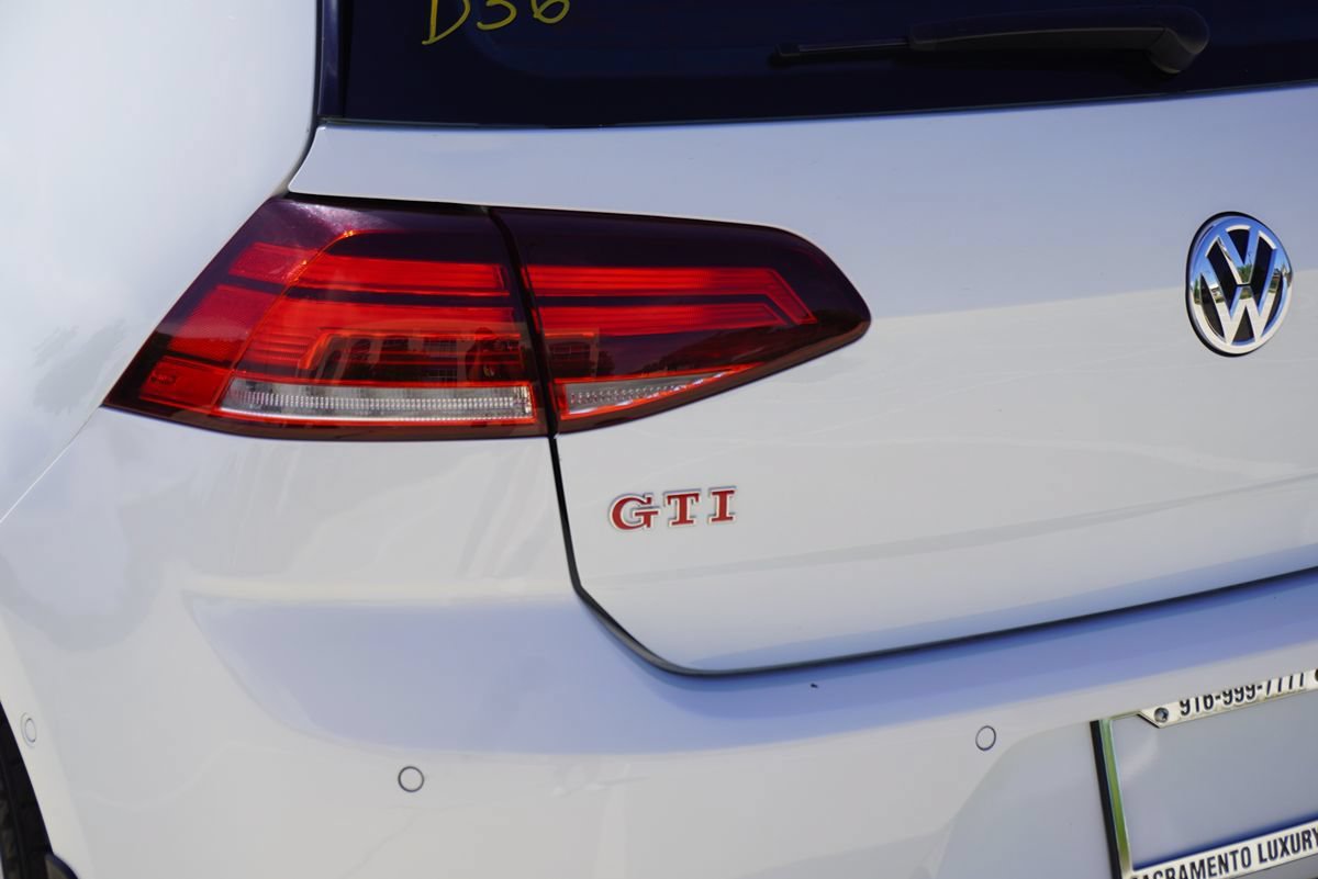 Used 2019 Volkswagen GTI SE FWD image 14
